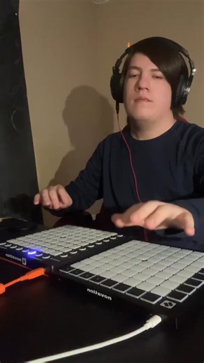 Kai unlimited 🛸 on Instagram: "#skrillex #dubstep #viral #cover #epic this one was fun 😁 (project file by ultimod)"