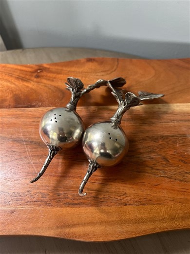 Vagabond House Pewter Radish Salt & Pepper Shaker Set - Etsy