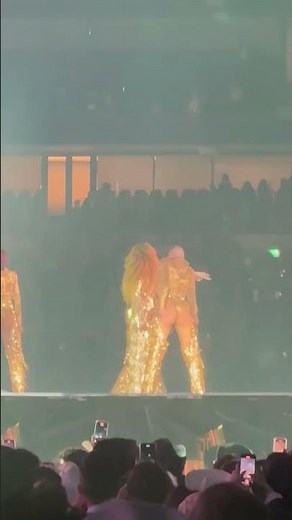 Beyoncé performing Alien Superstar live in London: Cowboy Carter Tour 05/06/25