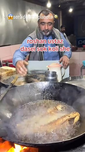 1.1K views · 10K reactions | Qué clase de manos tiene este tipo #manos #alien #sorprendente #parati #reels #wow | RcortesR | Facebook