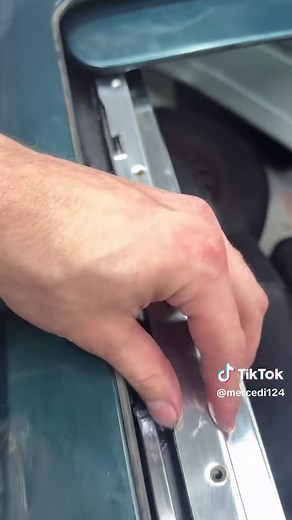 Mercedes W124 Sunroof Maintenance and Lift Arm Tips