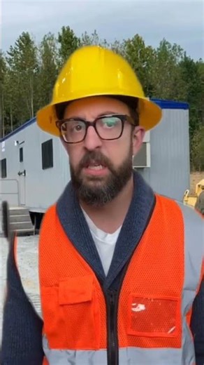 This is why you always follow the safety manual! 👷‍♂️⚠️ #shorts