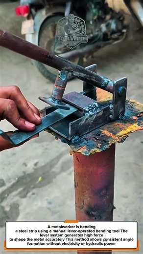 Bending Steel Strips with a Manual Lever Tool | Simple and Effective Metal Fabrication Technique