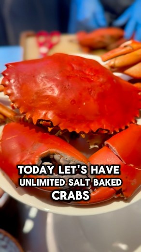 31K views · 21 reactions | Salt Baked Crabs 呂‍ buffet is here. Prepared with live mud crabs, it’s sweet and juicy. Available at Sunday Brunch Buffet from S$138++ per pax and Daily Dinner Buffet from S$92++ per pax. Super Shiok. Only at Edge in Pan Pacific Singapore. #sgfood #sgfoodie #reels #comfortfood #wheretoeat #crab #seafood #buffet #shotoniphone #food #foodie | SUPERADRIANME.com | Facebook