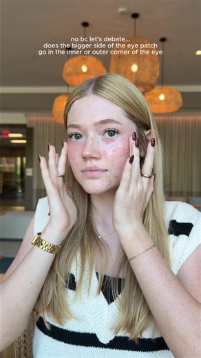 How to Wear Your Eyepatches for Skincare