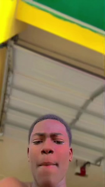 Bless mi😩 #kxngnaz #jamaicatiktok #viral #trend #skillibeng