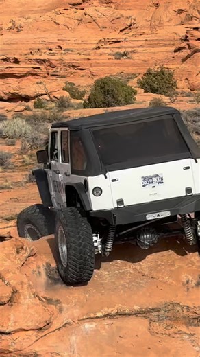 Just installed a 360 degree rotator in my Jeep and it works so well! #jeep #jeepwranglerunlimited | OFF ROAD N CHILL