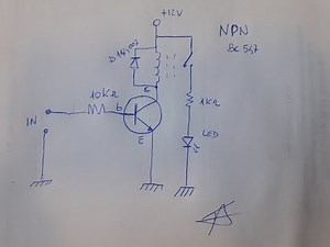 Circuito per Pilotare Rele Con Transistor NPN