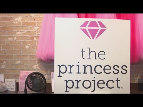 Free prom dress giveaway