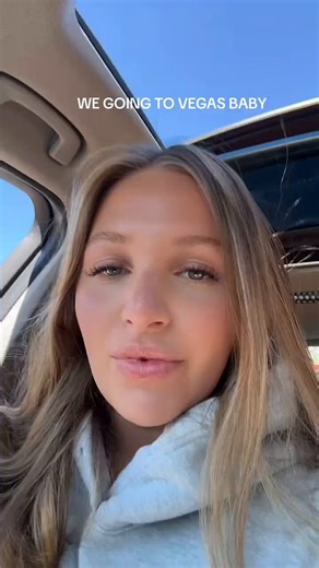 .@ella_grif is ready for Barstool Spring Break