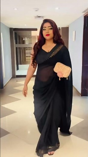 Stylish aayushi jaiswal, walking on floor 👌 aayushi jaiswal, New webseries of aayushi jaiswal