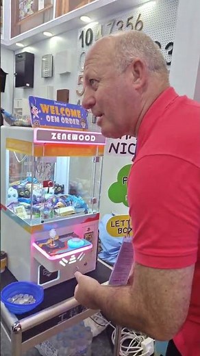 The Ultimate Desk Toy: Mini Tabletop Claw Machine Unboxing & Review