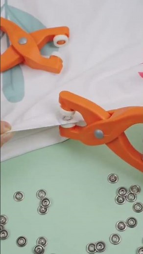 This is a simple tool for attaching fasteners to clothes