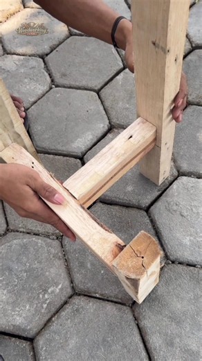 Making a plant pot stand.#diy #homedecor#garden#woodworking#ideas