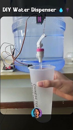 Simple Arduino Hack Turns a Water Bottle into a Smart Dispenser
