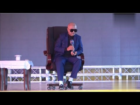 实况广播从YAHHOSHUA的教堂马达加斯加播放，安塔那那利佛，阿布杂配图城镇。