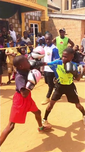 Clean Boxing from Young Fighters #sparring #boxingworkout