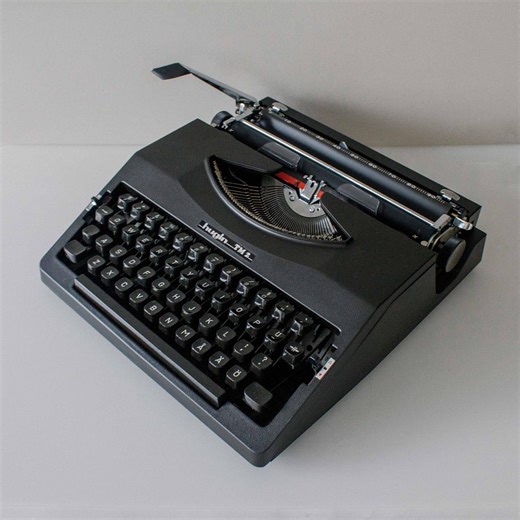 Vintage Hugin TM2 Typewriter - Black Working Typewriter With Case, QWERTY Keyboard, Gift for His - Etsy Canada