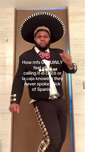 Bro just let me go viral la caja y el cinco #giftok #lacaja #elcinco #gif #funny