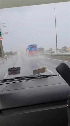 G coach bus service (@gcoachbusservice)’s videos with original sound - G coach bus service