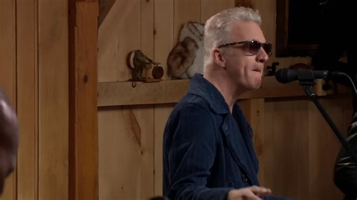 What a blast it was playing with The O'Jay's on LFDH. They had so many classic songs from the 70's but I always loved this one in particular. ''Love Train" #TheOJays #lovetrain #LiveFromDarylsHouse #eliotlewis #peaceandlove | Eliot Lewis