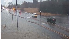 ‘Massive waves,’ 70-mph wind slam Oregon Coast amid PNW storm