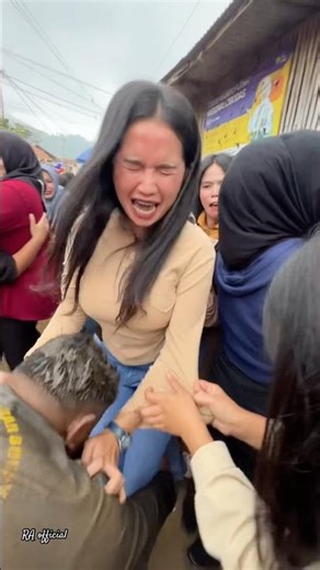 Cewe cantik kakinya kena kuda lumping‼️seni benjang mekar budaya