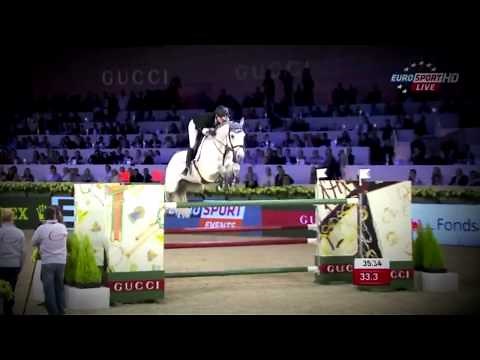 Clip sur Pénélope Leprévost, championne de saut d'obstacles (CSO).