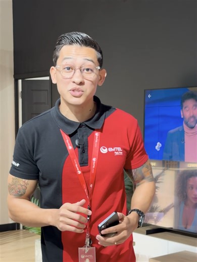 Aujourd’hui, Jason de notre showroom de Riche-Terre vous fait découvrir ce que les Galaxy S26 Series ont dans le ventre ! 📱 Toute la gamme est déjà disponible dans tous nos showrooms à Rodrigues et à Maurice. Entre la caméra 200 MP, la puissance de Galaxy AI et une sécurité renforcée... enn lot level mem sa ! 😄🔒 📍 Passez nous voir en showroom pour les tester et choisir le vôtre ! #Emtel #EmtelFeelFree #GalaxyS26