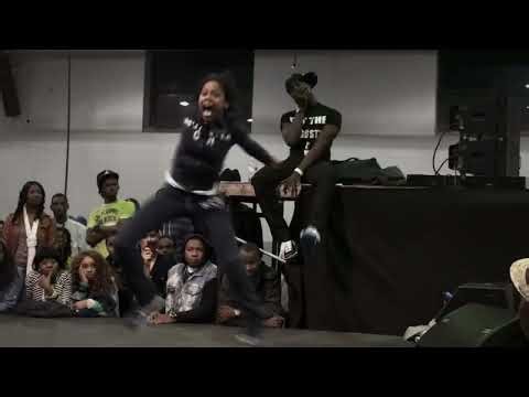 Drake- #StickyChallenge (Fat Girl)