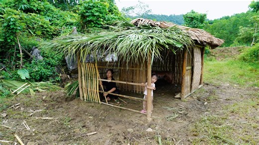 2M views · 18K reactions | FULL VIDEO: 2 Years Construction Journey - 16-year-old Single Mother Builds a Bamboo House Alone | Tampil Beda | Facebook