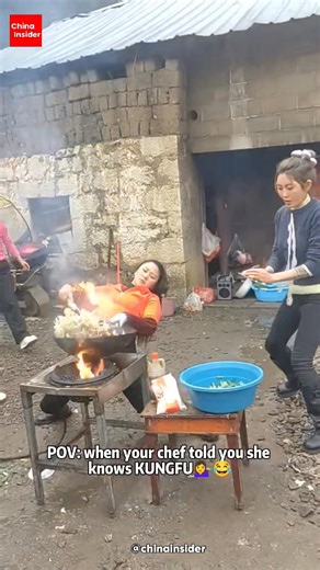 Yunnan people love dancing — even when they’re cooking 😂🔥 This the Wok Queen who turns every meal into a performance: dancing mid-cook, kicking in rhythm, and somehow sending her wok flying into the air like it’s part of the routine. The whole scene feels like kung fu meets countryside cooking 🥋🍳 She livestreams these moments daily, pulling in tens of thousands of viewers everytime. Yunnan really has talent everywhere😂😂 . . . #ChinaInsider #ChinaLife #Yunnan #Kungfu #WokQueen | China Insid