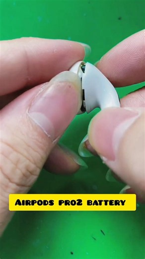 How to fix airpods pro 2 not charging problem? #repair #DIYRepair #fixairpods #electronics