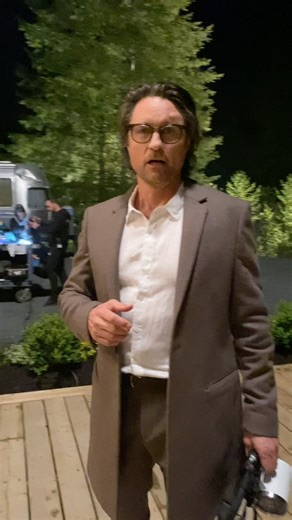 Martin Henderson | For those that didn’t get their photo signed on the @streamily.live signing last time - I now have the extra photos and will be singing... | Instagram