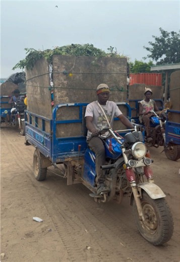 Every day, Aboboyaa line up at the Jamestown Transfer Station to offload the waste they collect from homes and businesses. From here, the waste is consolidated and transported for sorting, recycling, treatment, and resource recovery, transforming waste into valuable resources while supporting a cleaner environment and a circular economy. @Zoomlion Transfer Station #ZoomlionTransferStation #ZoomlionGhana #FollowYourWaste