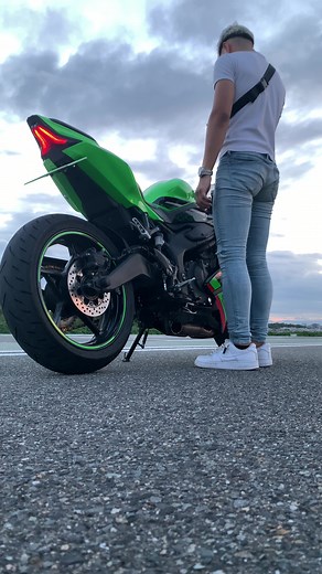 純正マフラーでもいい音‼️#kawasaki #zx25r #マフラー#爆音 #おすすめ