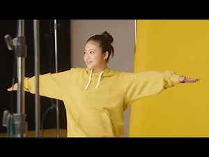 今田美桜が初出演、『タウンワーク』TVCM「タウンワークのうた」立っている篇 メイキング