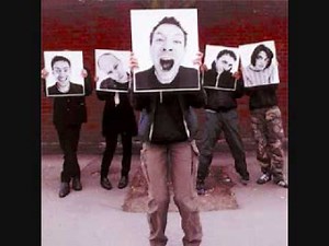 Radiohead - Paranoid Android (backwards/reversed)