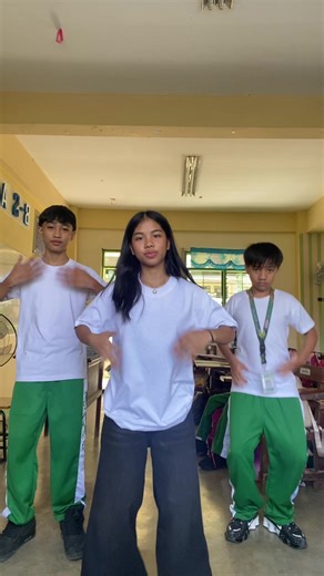 Stylish White T-Shirt Outfit Inspiration