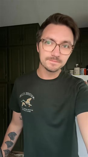 Okay, because I feel like l owe you now—all toads are frogs, but not all frogs are toads. Here's how we generally differentiate: Frogs = smooth & moist Toads = dry& bumpy (warty-looking [usually]) Frogs = long legs & bujlt for jumping Toads = short legs& made for walking or hopping (Usually) Frogs = eggs laid in clusters Toads = eggs laid in strings Frogs = spend more time in water Toads = often found in gardens, forests, and fields Oh and fun fact: Those "warts" on toads? They're actually gland