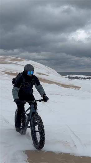 The fat biking season opened today at the Silver Lake Sand Dunes! We can’t wait to be out there again! #fatbike #silverlakesanddunes #winteradventure | MI Playground