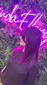 ✨️Confidence, colour, and courage ✨️ This amazing client has been living with Female Pattern Hair Loss, and over time, her thinning hair had really affected her confidence. Now, with her Intralace System, she’s rocking a vibrant red with pink peeking through. Bold, beautiful, and completely her. 💕 Her confidence has soared, and her smile says it all ✨ #FemaleHairLoss #WomensHairlossLondon #HairLossSolutions #MeshIntegration #HairLossCommunity | Lucinda Ellery Consultancy