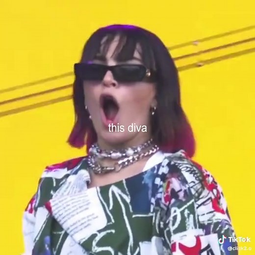 Charli XCX - Emotional Journey in 'Out of My Head'