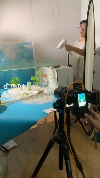 Behind the scenes: Gbio project p2 #behindthescenes #1frameproduction #productphotography #photography