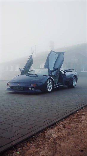 ✅⬜🟥 #Lamborghini #Diablo SE30 5.7 L - V12 - 532 Hp #italy🇮🇹 @Diablo Lamborghini @Lamborghini diablo @LamBO