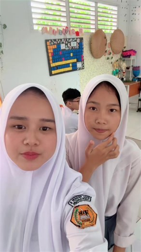 The Bell Rings, But My Heart Stays