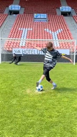 Soccer Kick Tutorial⚽💯#soccer#football#soccerskills