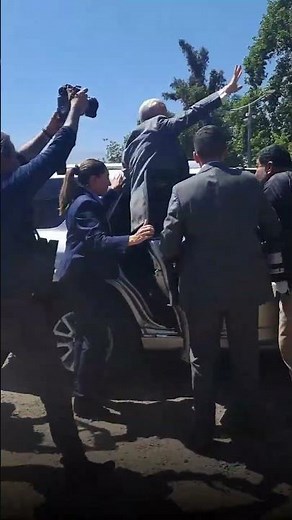 Así fue la salida de José Antonio Kast tras el debate | 24 Horas TVN Chile