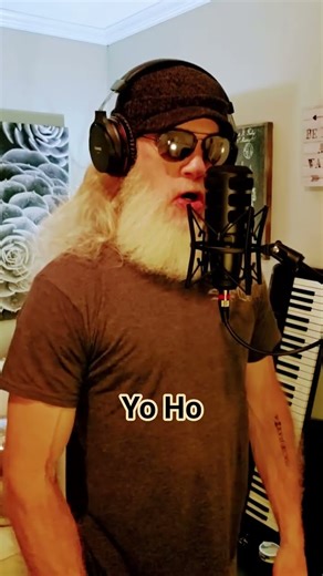 yo ho ⛵️ #acapella #singer #cover Hoist the colours (low bass)