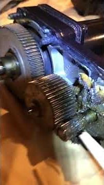 Thomson Linear Actuator Model D12-05B5-04M3 Gear